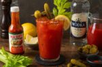 Bloody Mary met Marie Sharp’s | Pittige Cocktail Recept
