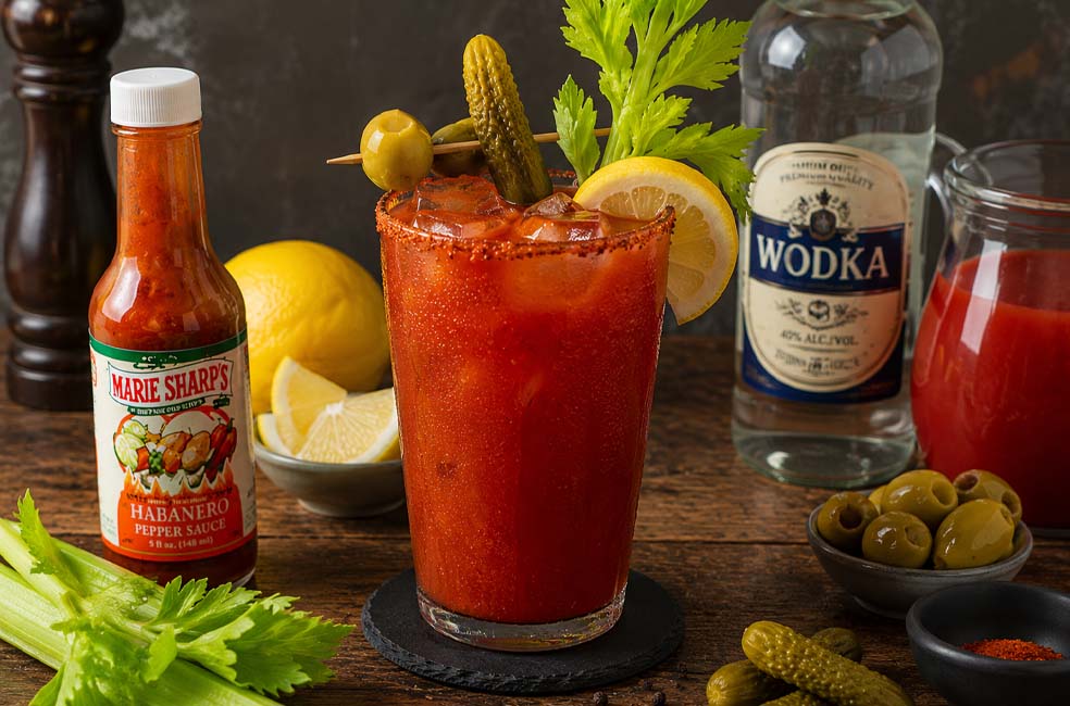 Bloody Mary met Marie Sharp’s | Pittige Cocktail Recept
